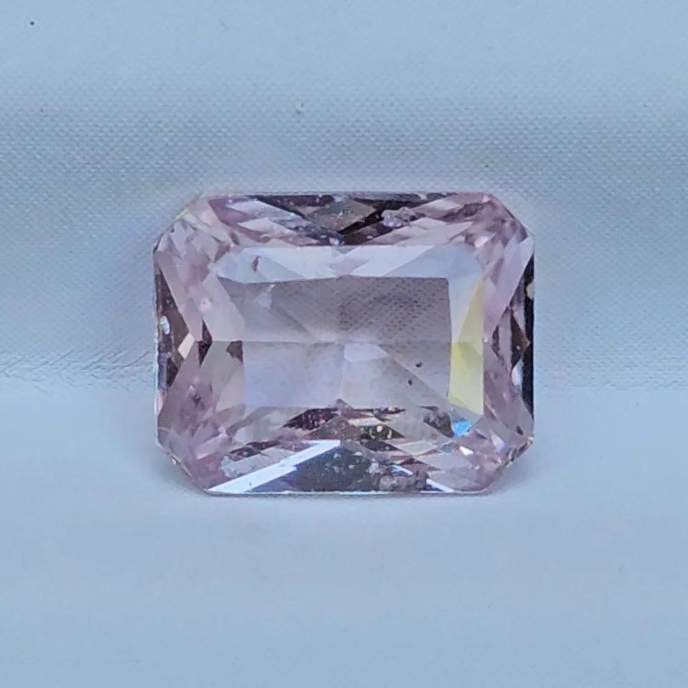 แซฟไฟร์ สีชมพูส้ม Pink-Orange Sapphire