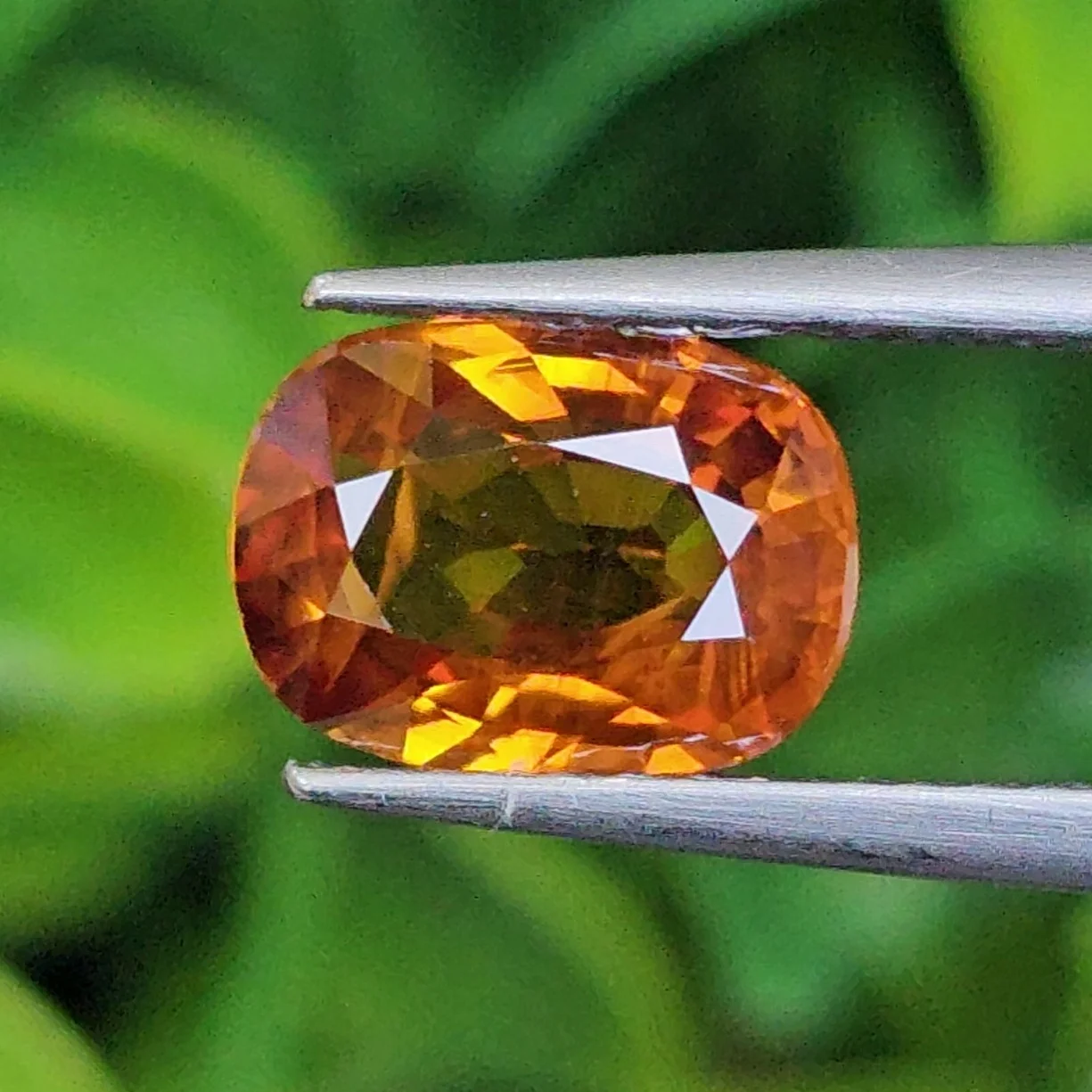 บุษราคัม Yellow Sapphire