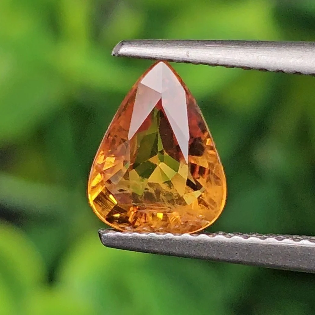 บุษราคัม Yellow Sapphire