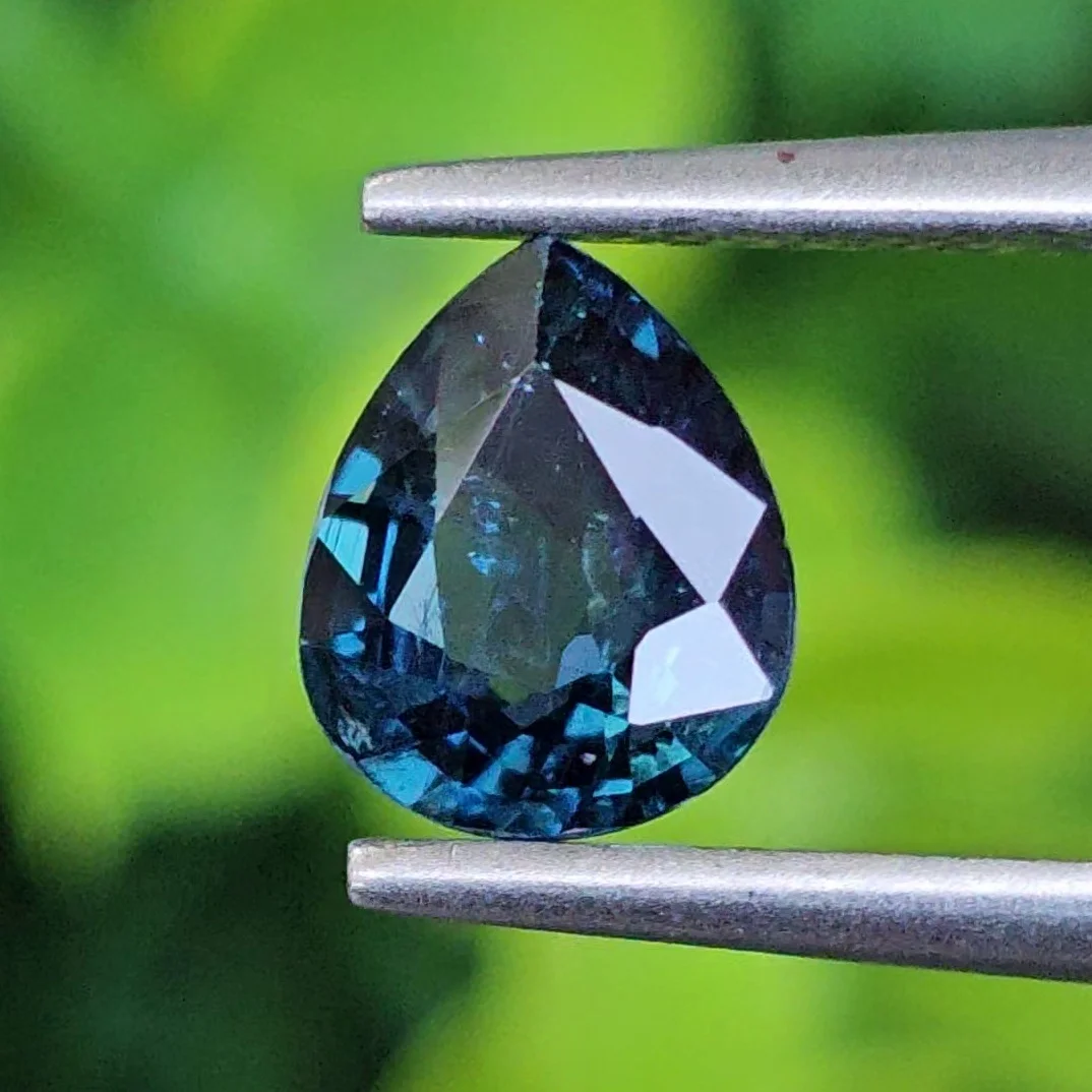 ไพลิน Blue Sapphire