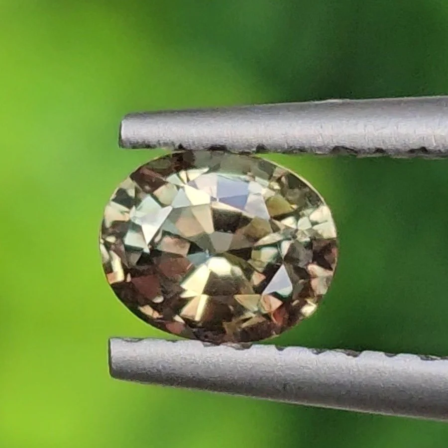 อเล็กซานไดร์ Alexandrite