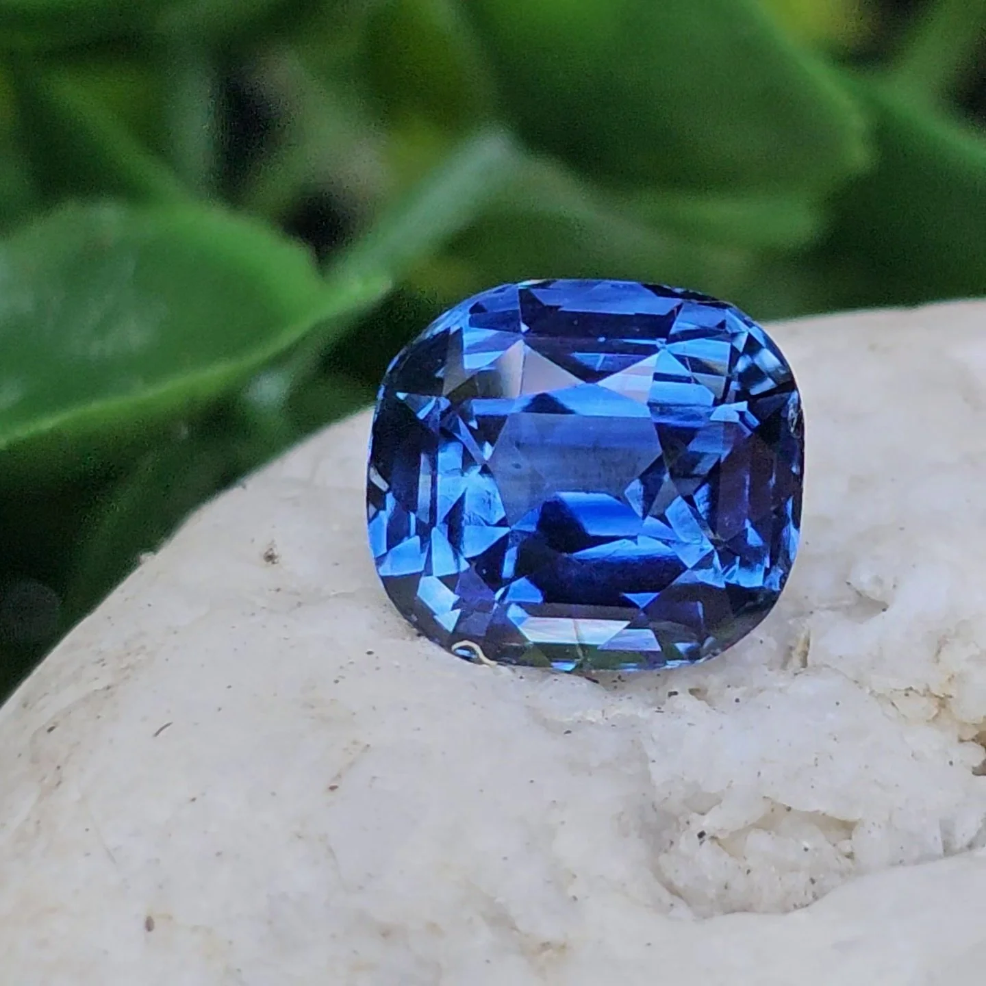 ไพลิน Blue Sapphire