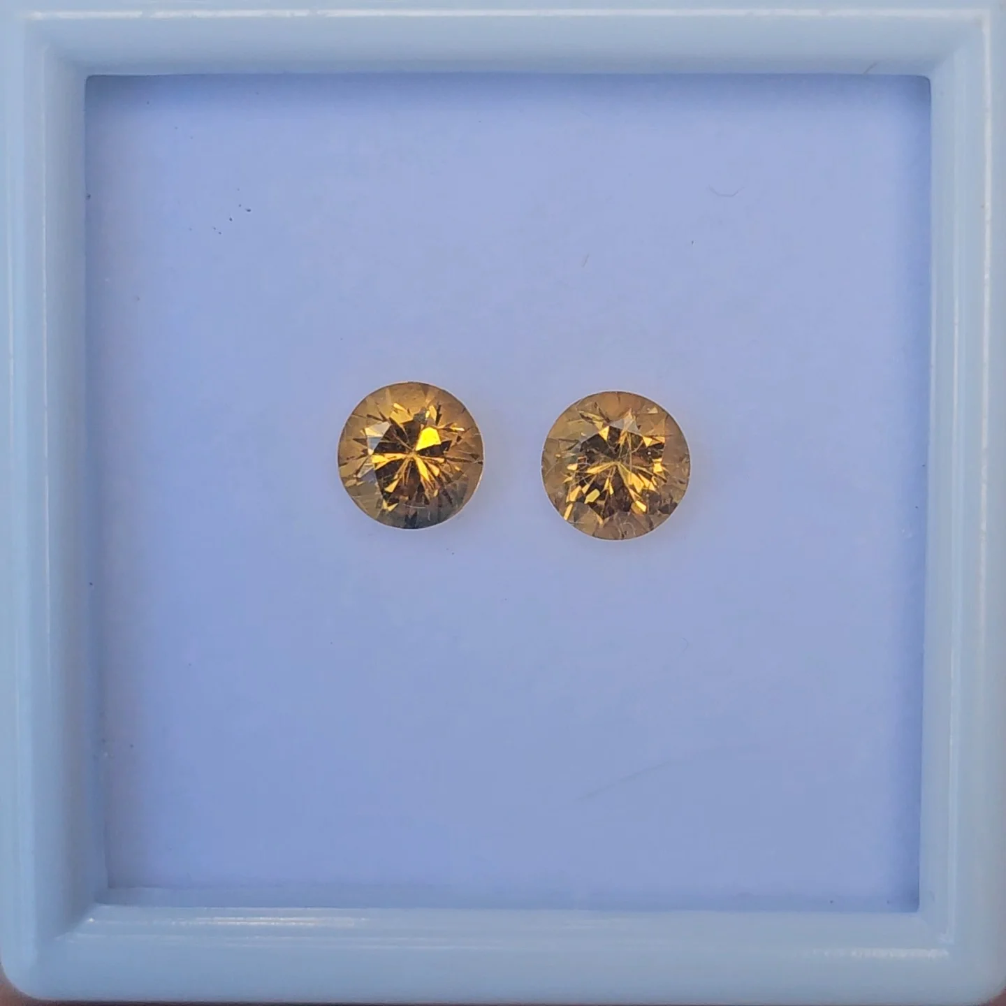 บุษราคัม Orange Yellow Sapphire