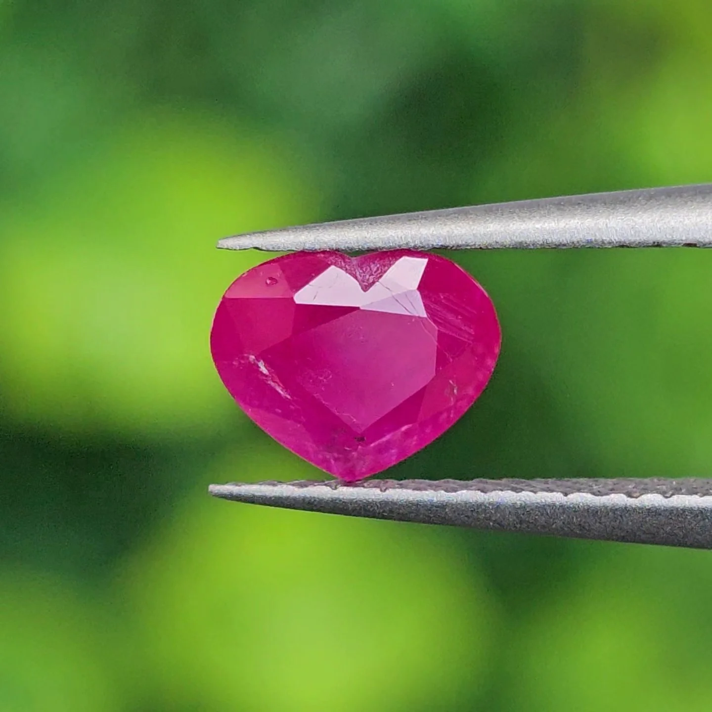 พิ้งค์แซฟไฟร์ Pink Sapphire
