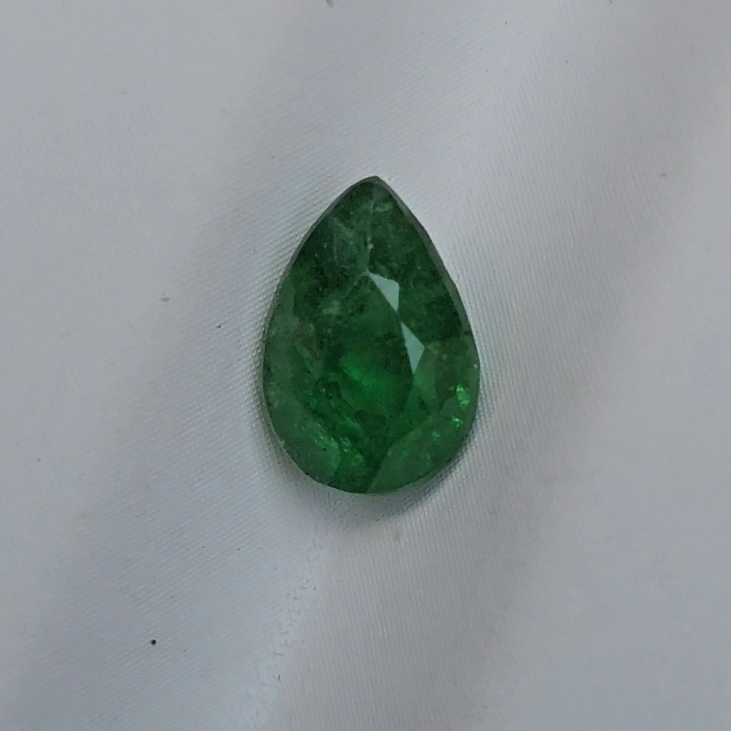 ซาโวไรท์ การ์เน็ต Tsavorite Garnet