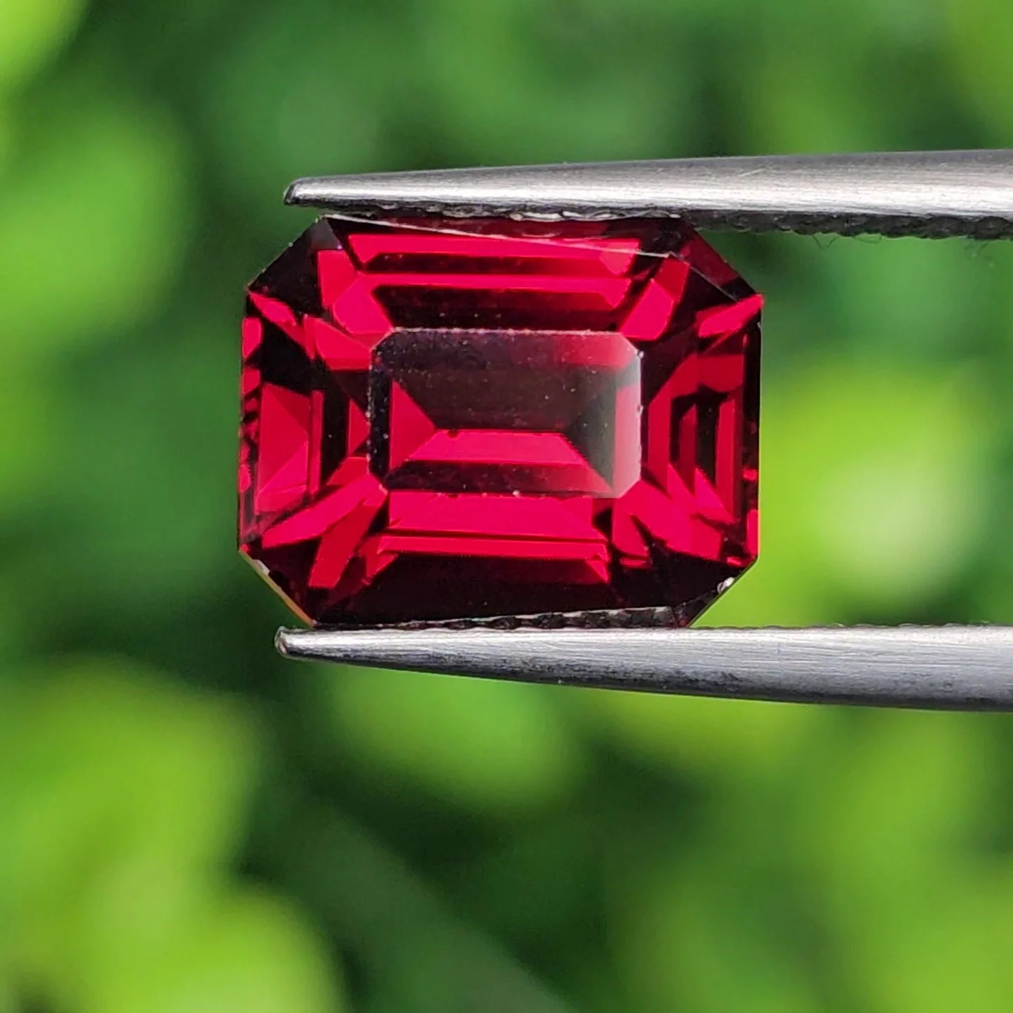 โกเมน Garnet