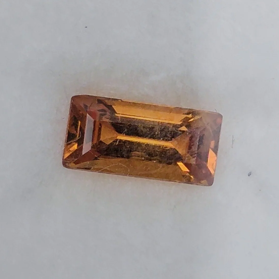 บุษราคัม Yellow Sapphire