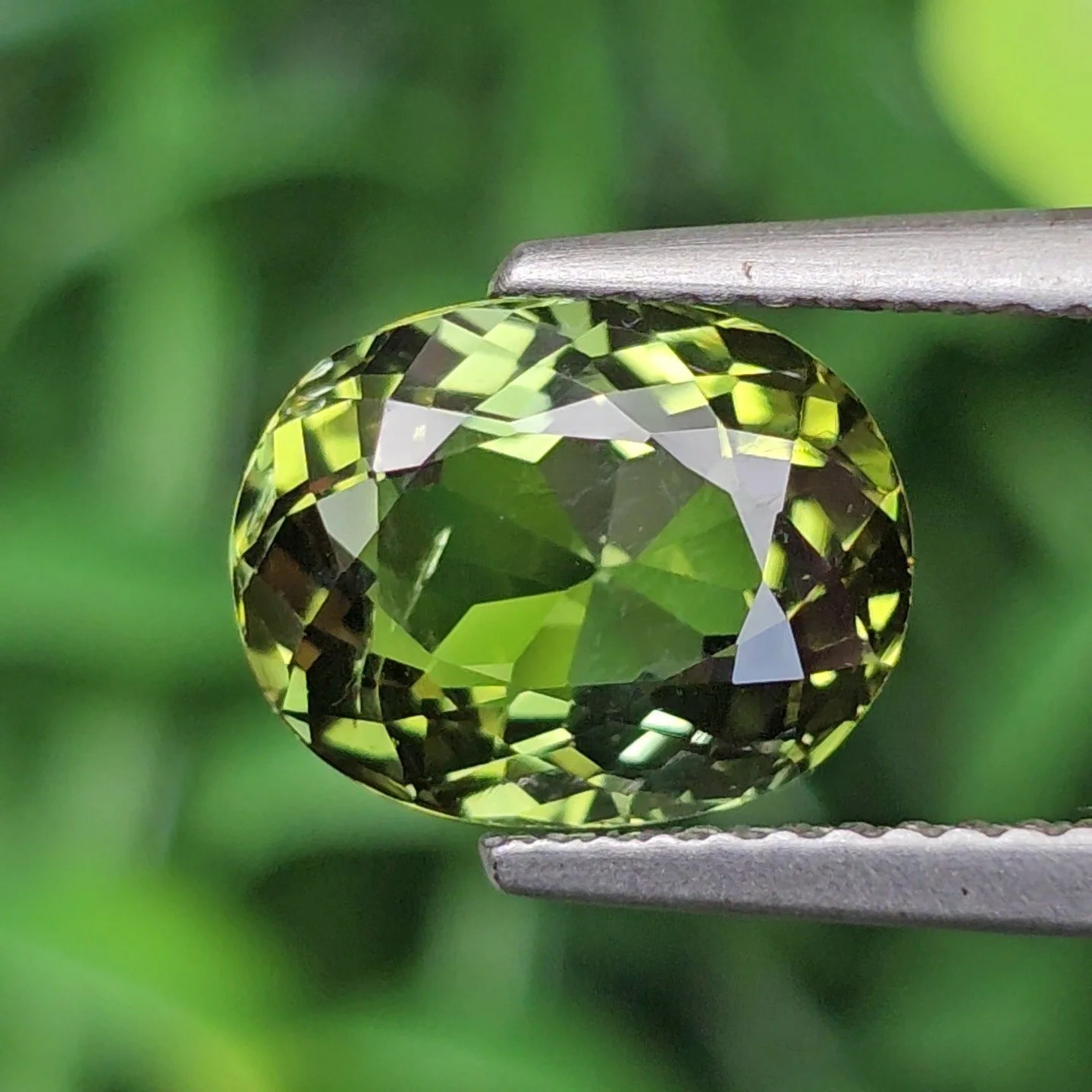 ทัวร์มาลีน Tourmaline