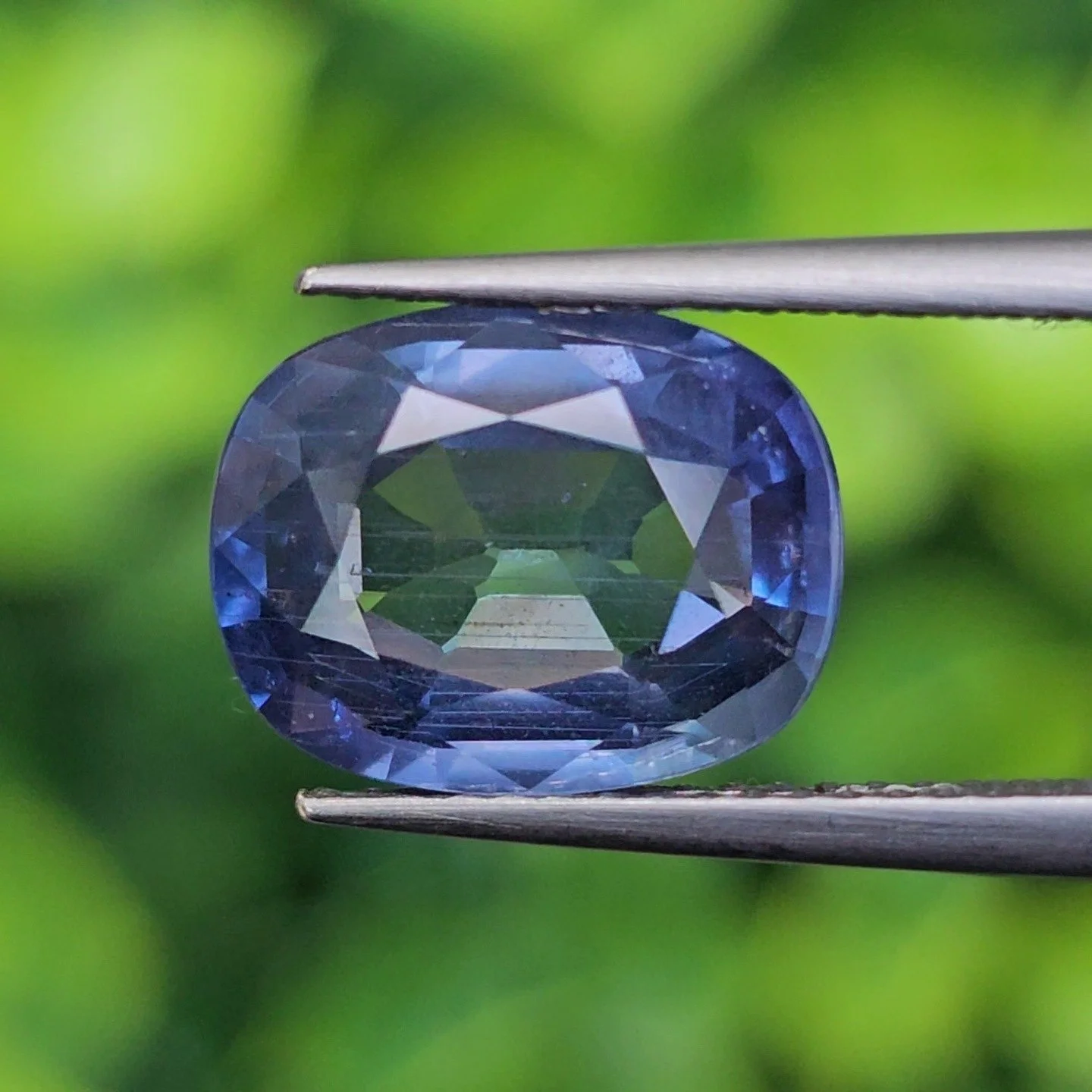 คัลเลอร์เชนจ์ แซฟไฟร์ Color Change Sapphire