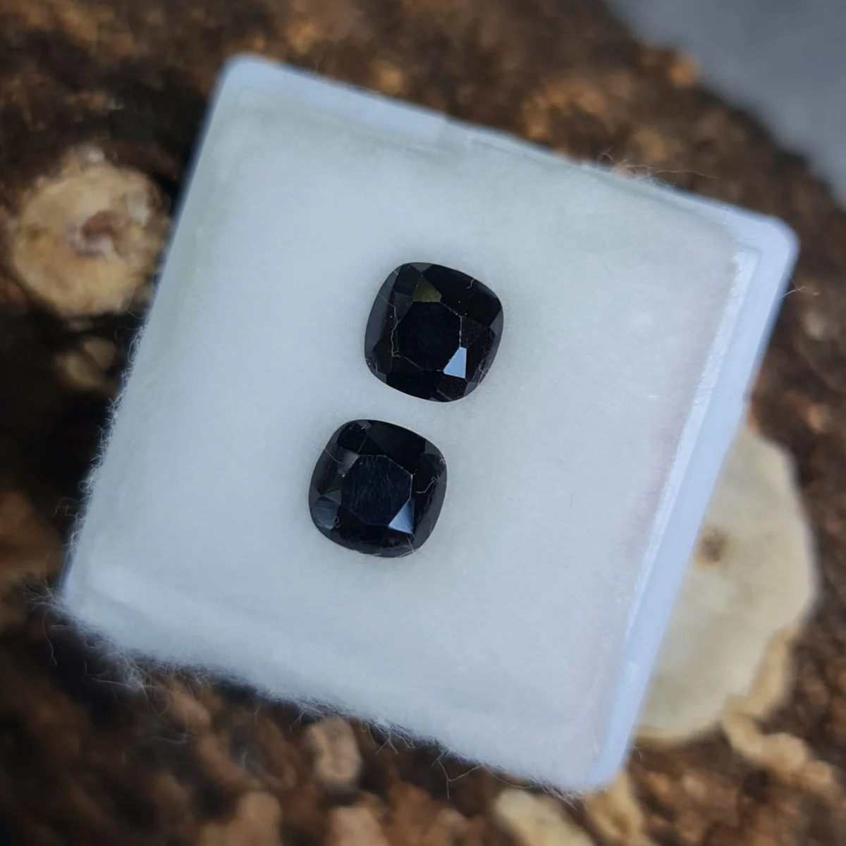 Black Sapphire